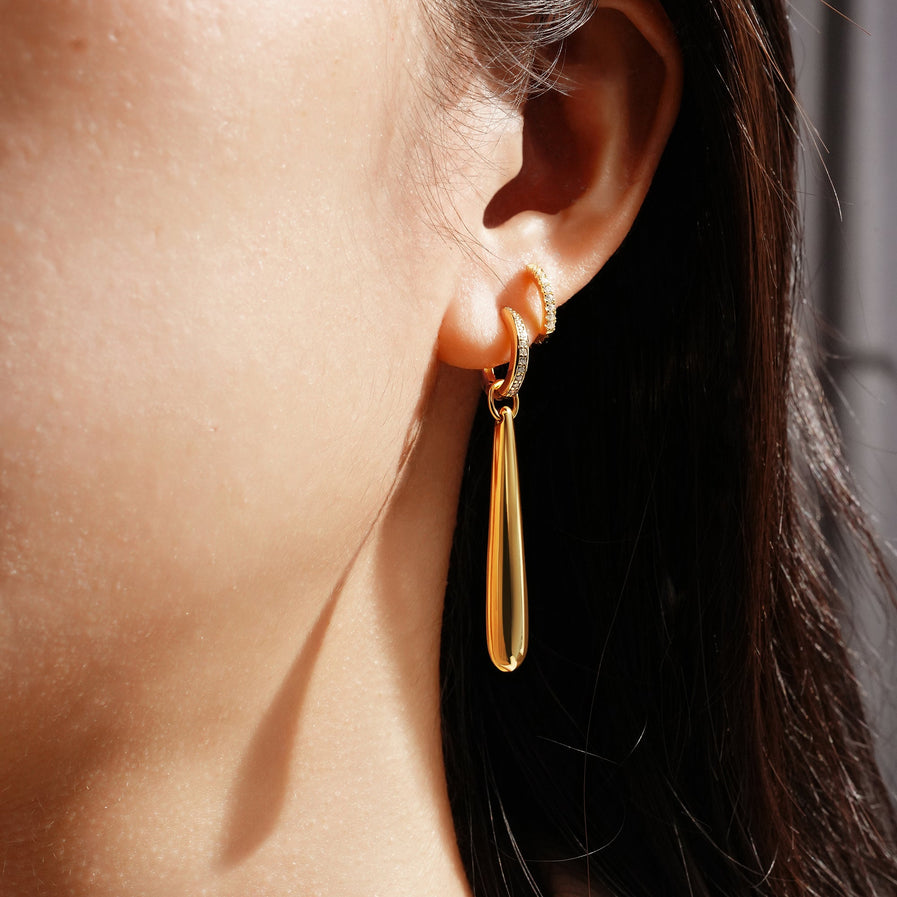 GOLD LONG WATER DROPLET DROP EARRINGS