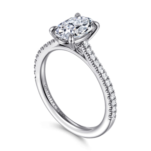 14 KARAT WHITE GOLD OVAL DIAMOND ENGAGEMENT RING