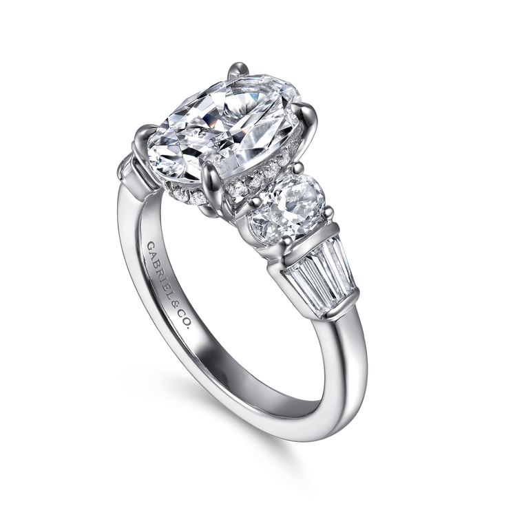 DIAMOND ENGAGEMENT RING