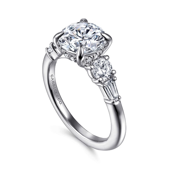 DIAMOND ENGAGEMENT RING