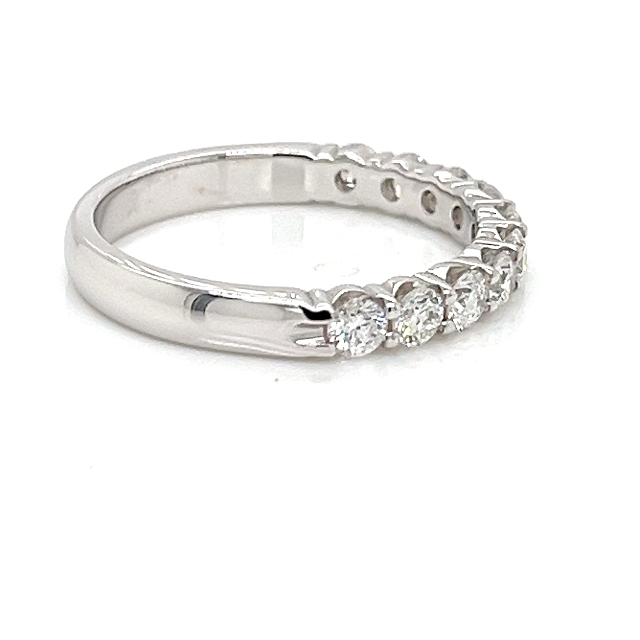 14KW SHARED PRONG DIAMOND BAND 10RNDS