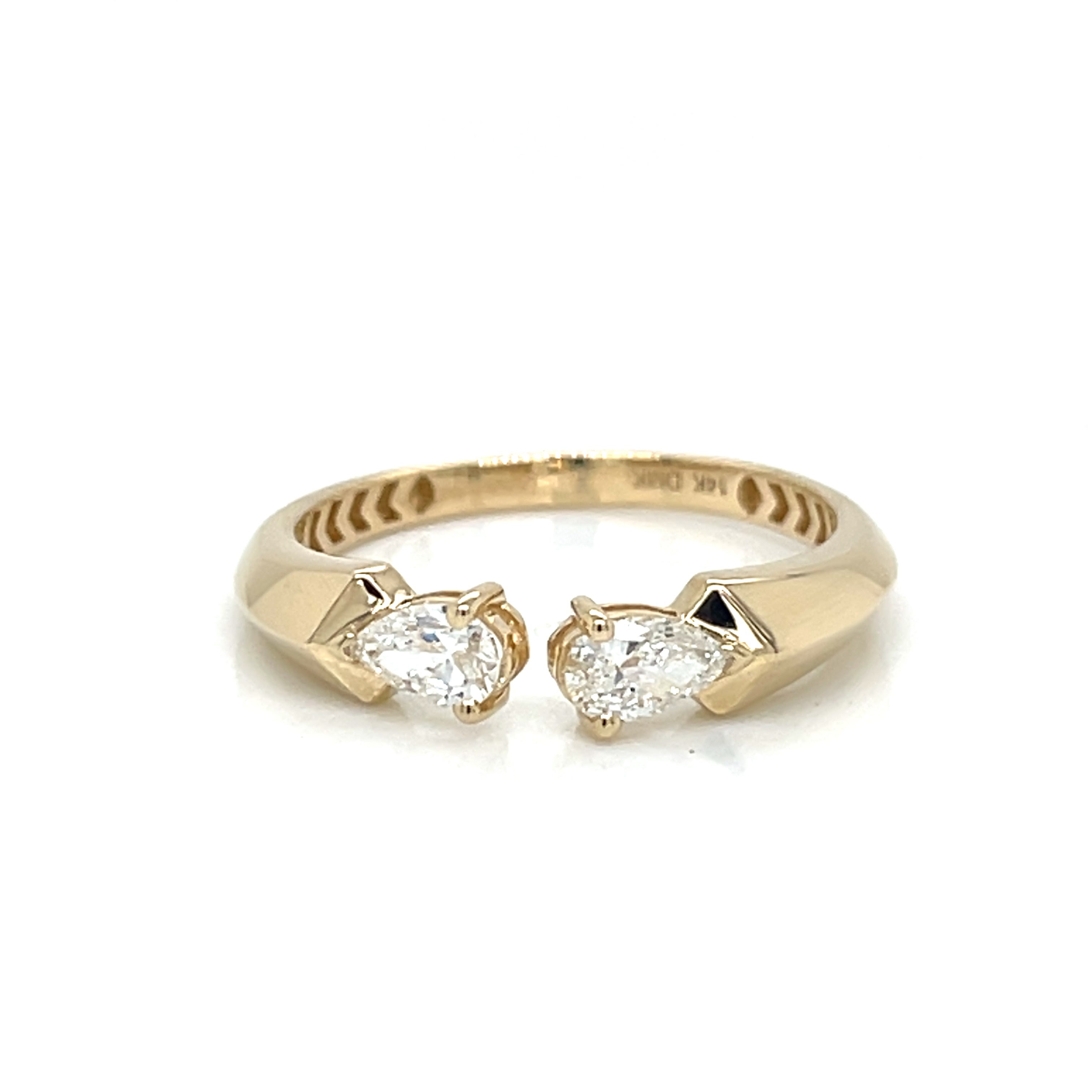 14K YELLOW GOLD DIAMOND RING