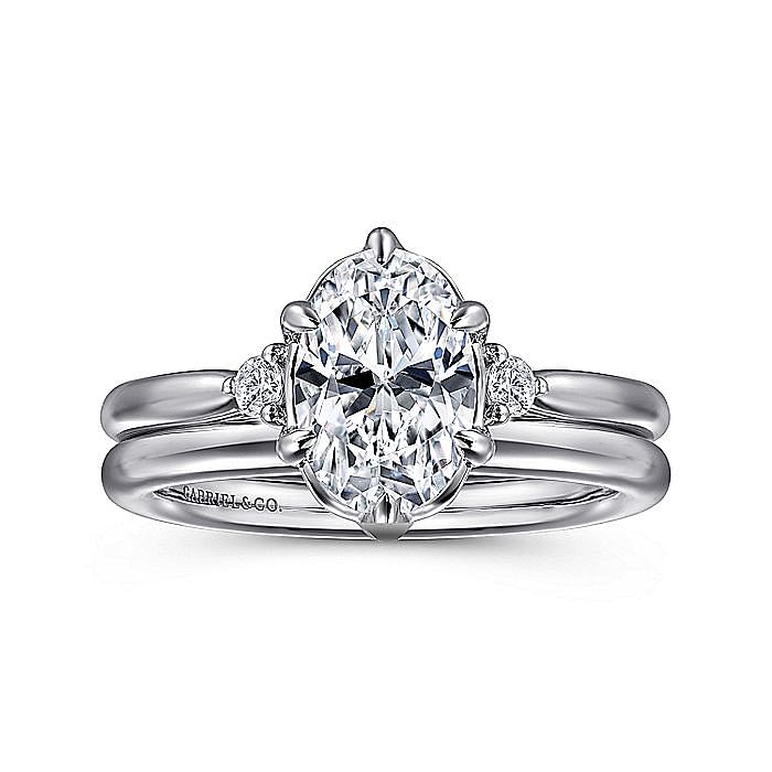 14KW MARQUISE AND ROUND ENGAGEMENT RING