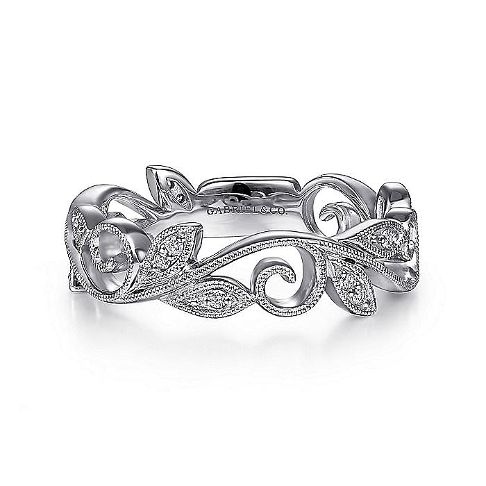 14KW DIAMOND FLORAL RING