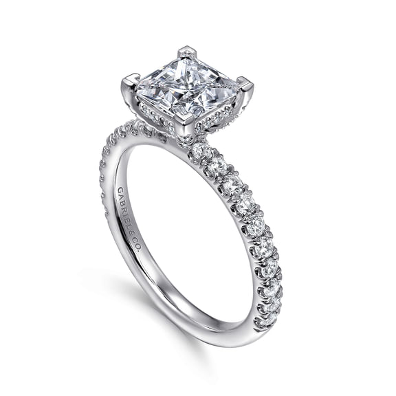 DIAMOND ENGAGEMENT RING