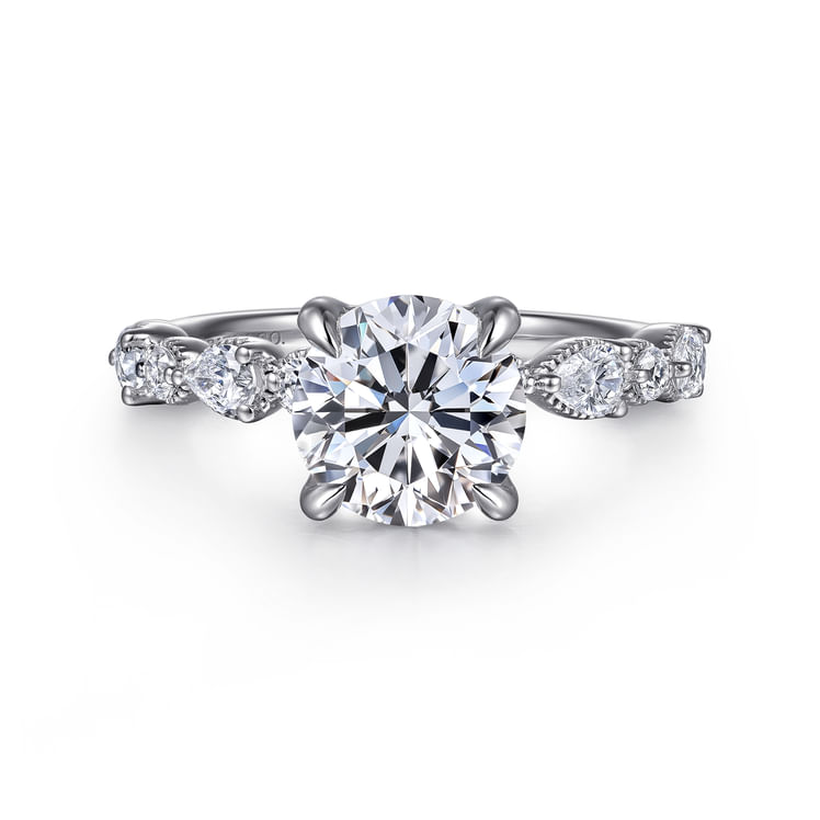 DIAMOND ENGAGEMENT RING
