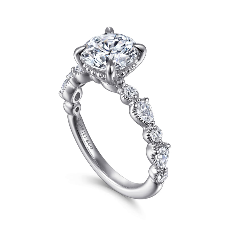 DIAMOND ENGAGEMENT RING