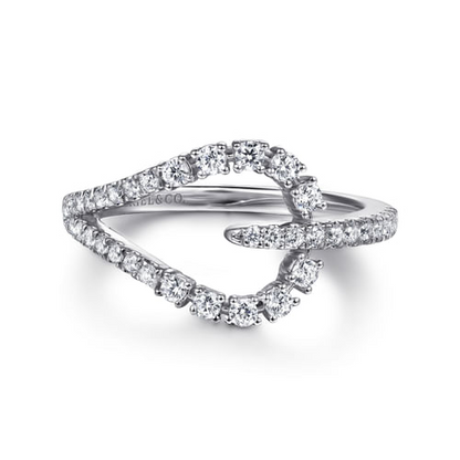 14K WHITE GOLD DIAMOND TEARDROP LINK RING