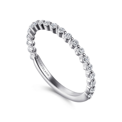 14K WHITE GOLD SINGLE PRONG DIAMOND ANNIVERSARY BAND