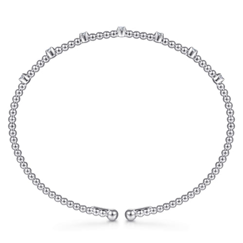 14 KARAT WHITE GOLD DIAMOND BANGLE