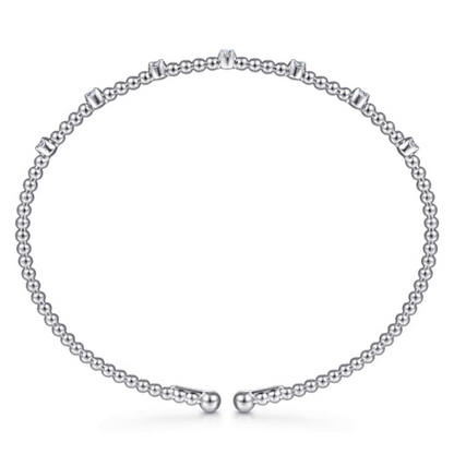 14 KARAT WHITE GOLD DIAMOND BANGLE