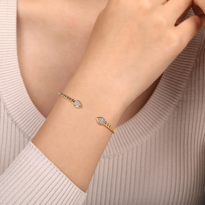 14 KARAT YELLOW GOLD BUJUKAN PAVE DIAMOND SPLIT BANGLE BRACELET