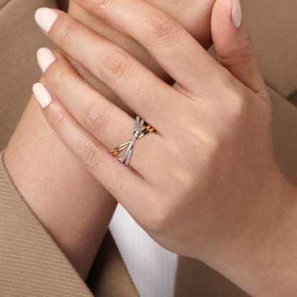 14 KARAT WHITE AND YELLOW GOLD WIDE CRISS CROSS BAND