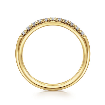 14 KARAT YELLOW GOLD 11 STONE FRENCH PAVE DIAMOND WEDDING BAND
