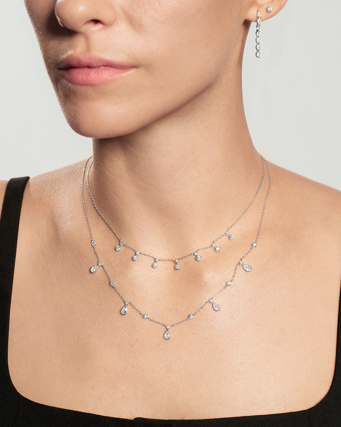 SILVER BEZEL ROUND & TEARDROP DROP STATION NECKLACE