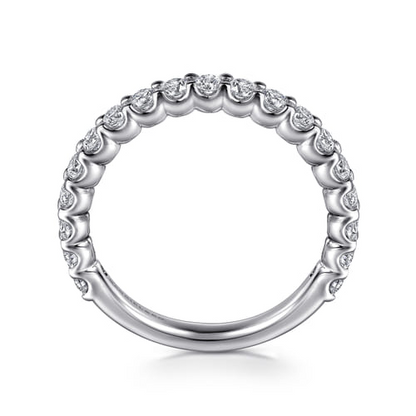 14 KARAT WHITE GOLD SHARED PRONG SET DIAMOND WEDDING BAND