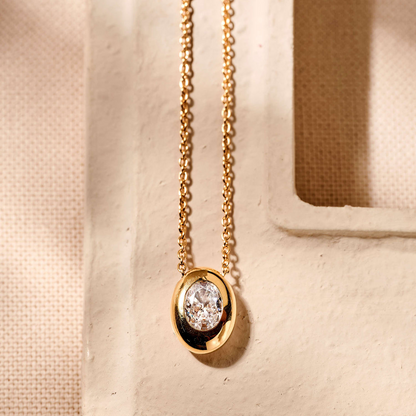 OVAL SPARKLE NECKLACE