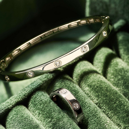 CLASSIC ZIRCONIA BANGLE