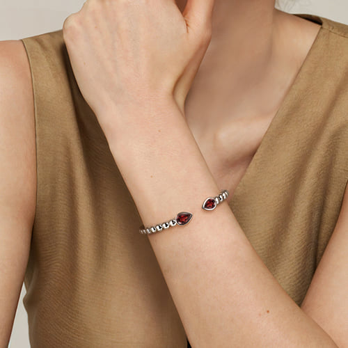STERLING SILVER BUJUKAN AND PEAR SHAPE GARNET SPLIT BANGLE BRACELET