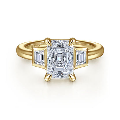 DIAMOND ENGAGEMENT RING