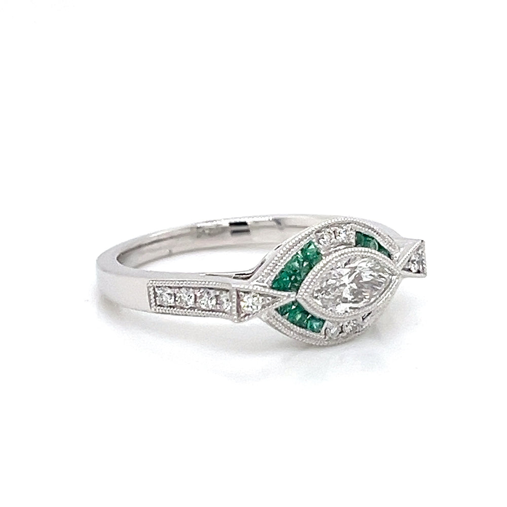 Lady's Ring 14 Karat White