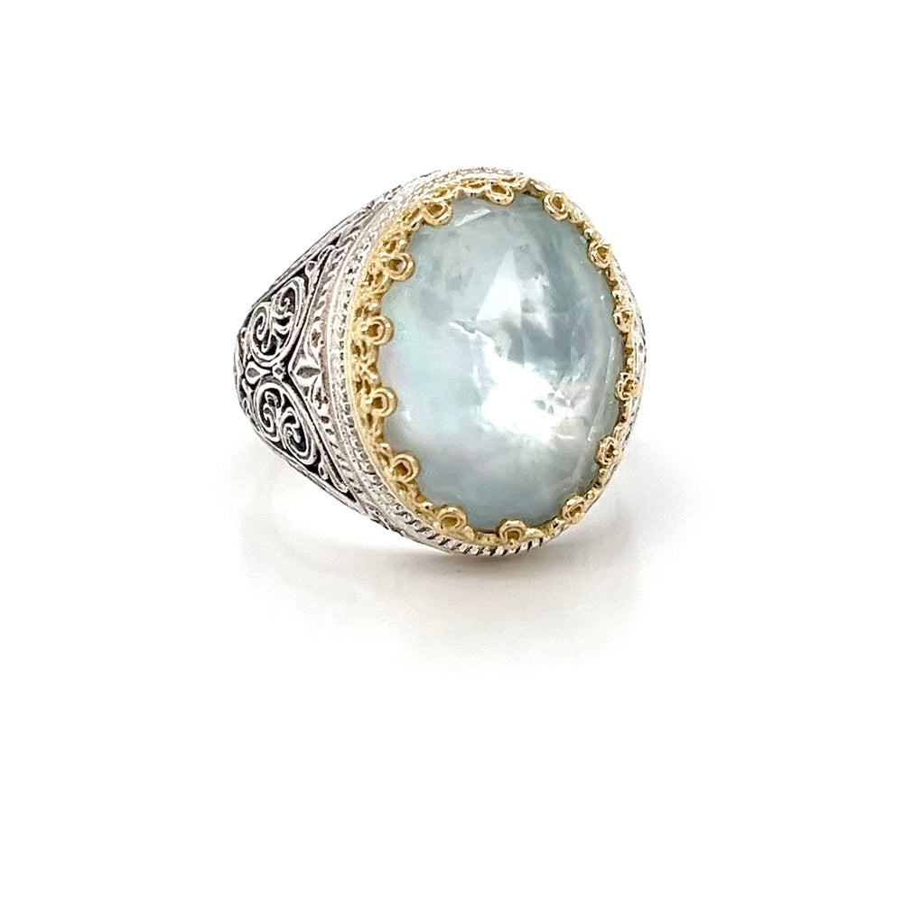 MOTHER OF PEARL OVAL RING  IN 18K GOLD AND STERLING SILVER AND DOUBLET STONE