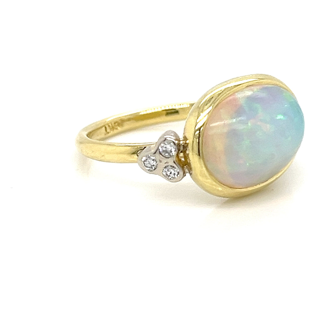 18KY DIA OPAL CABOCHON RING