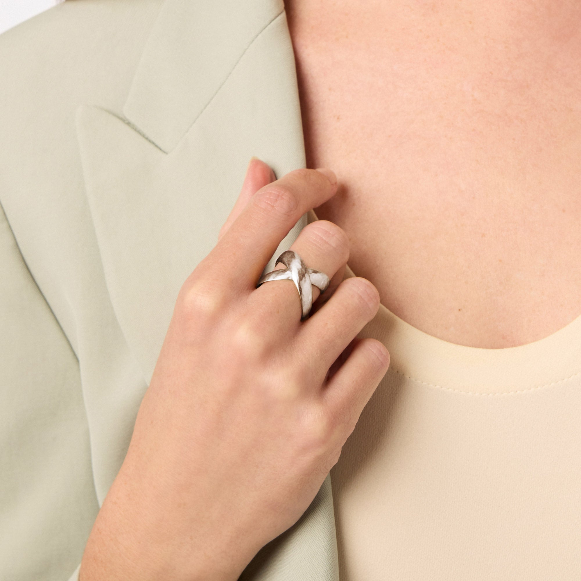 Lady's Ring Silver Brass