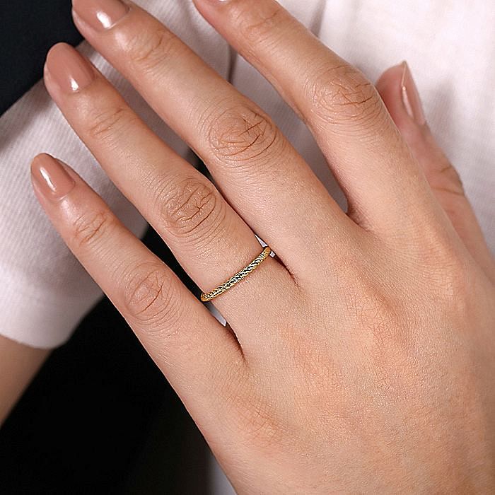 14K YELLOW GOLD TWISTED ROPE STACKABLE RING