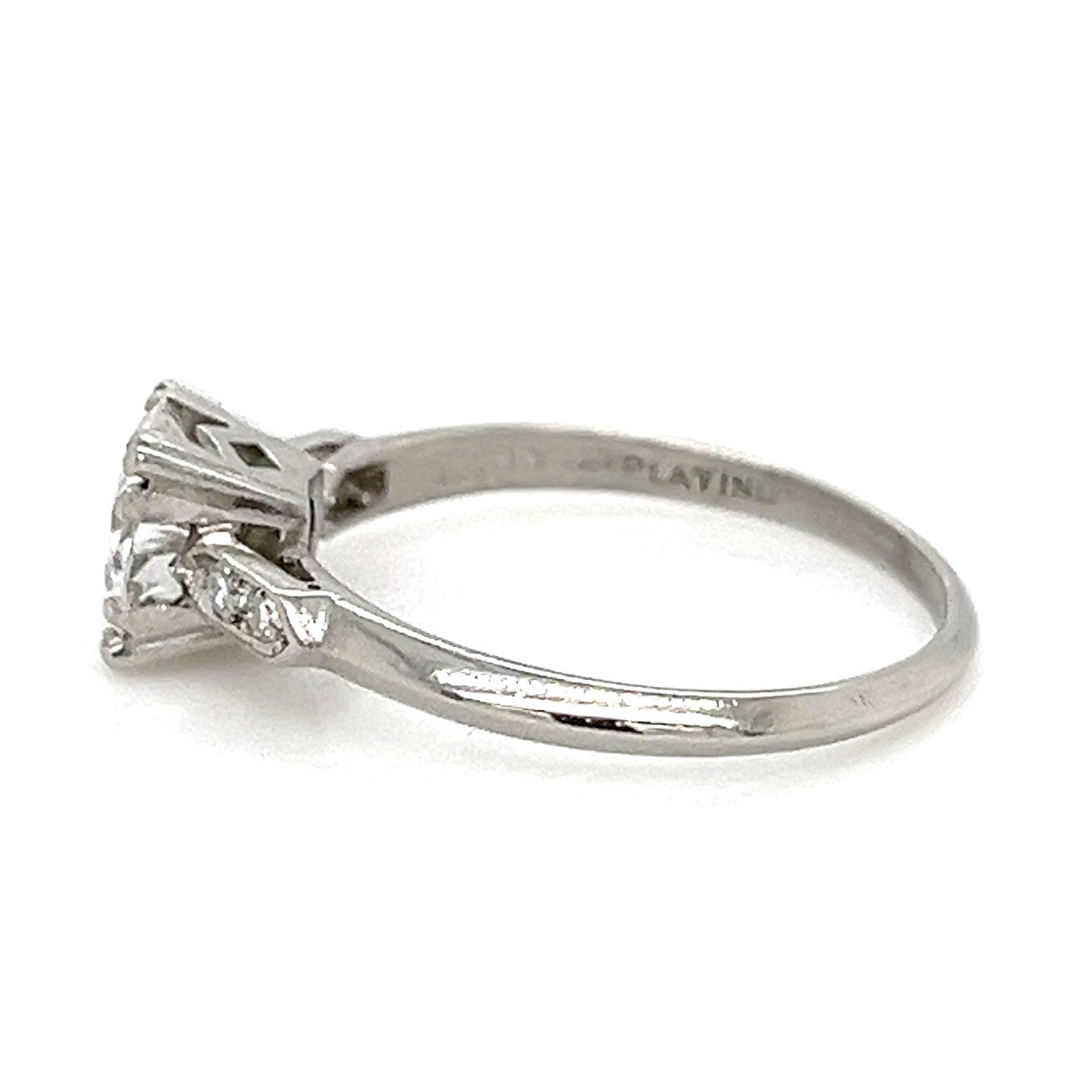 PLATINUM VINTAGE DIAMOND RING