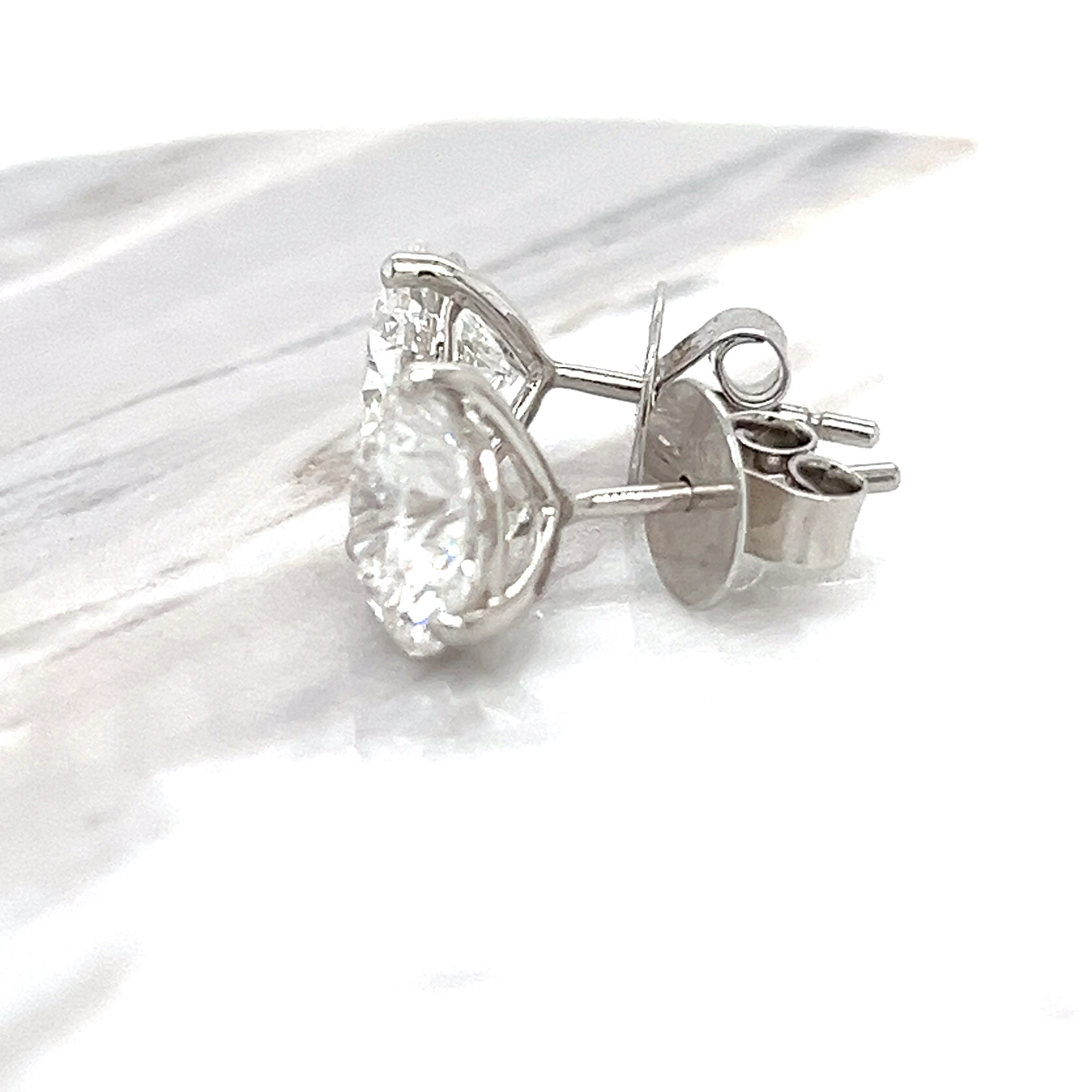 LAB GROWN DIAMOND FASHION 
 D