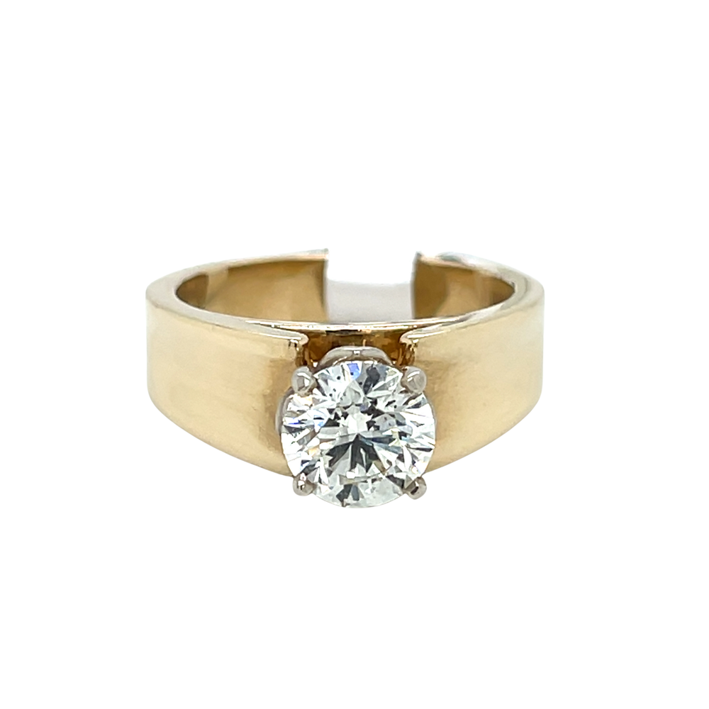 DIAMOND ENGAGEMENT RING