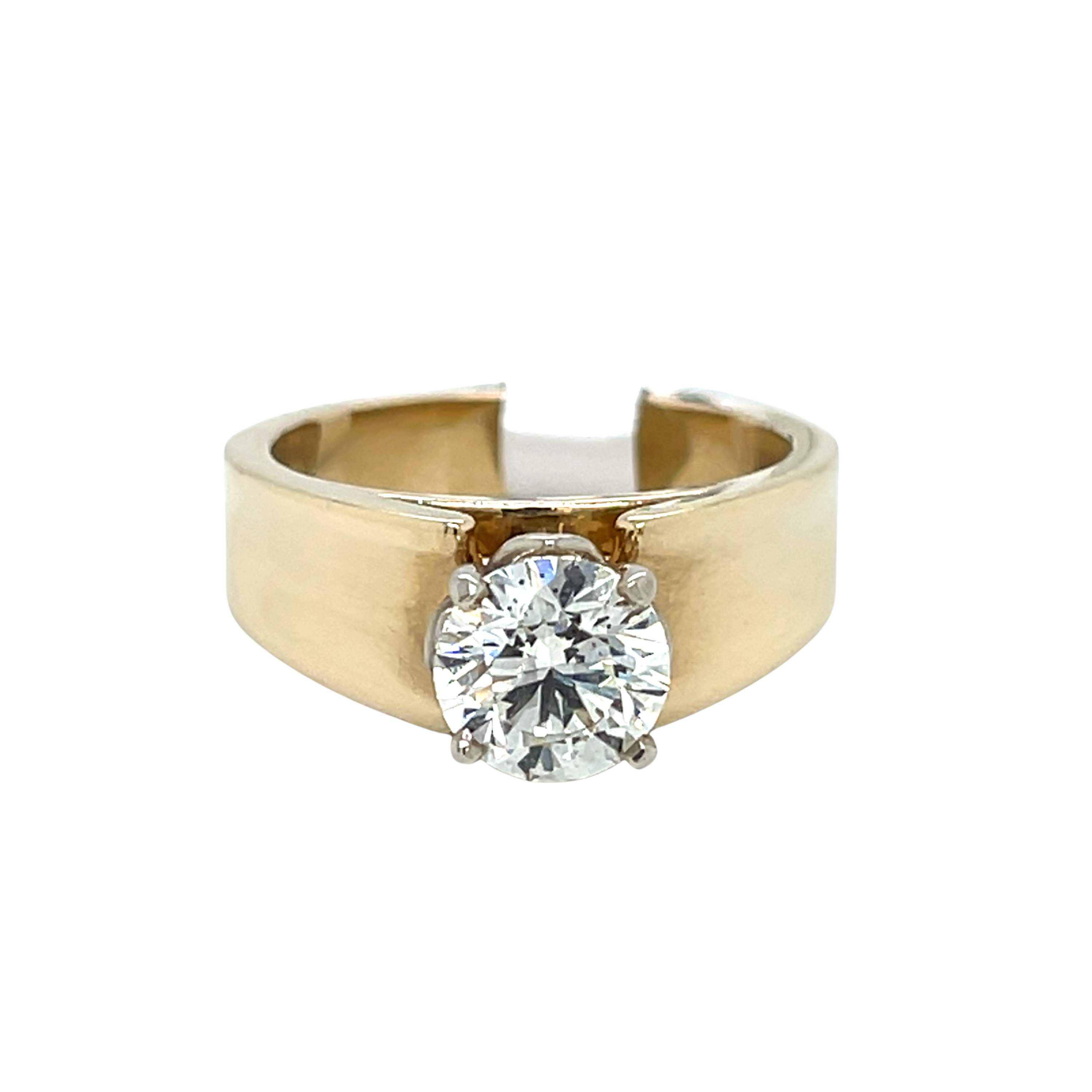 DIAMOND ENGAGEMENT RING