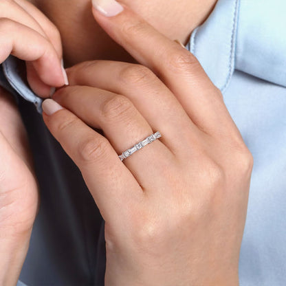 DIAMOND WEDDING BAND