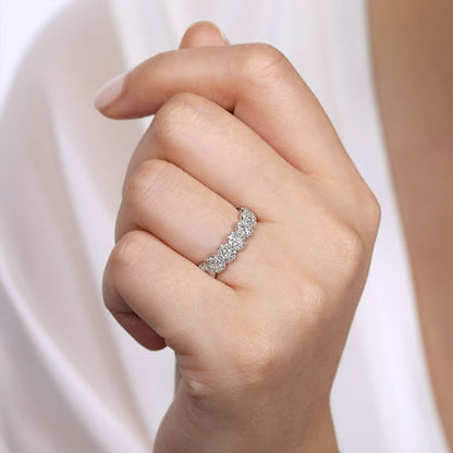 DIAMOND WEDDING BAND