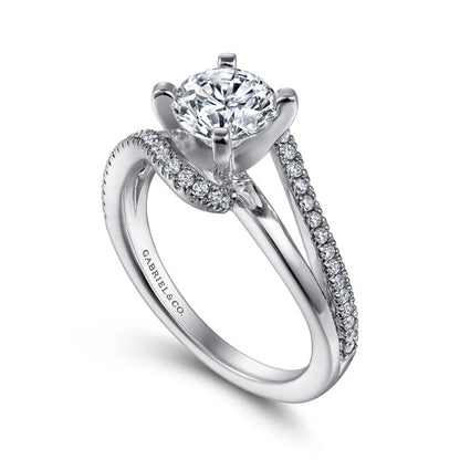 DIAMOND ENGAGEMENT RING