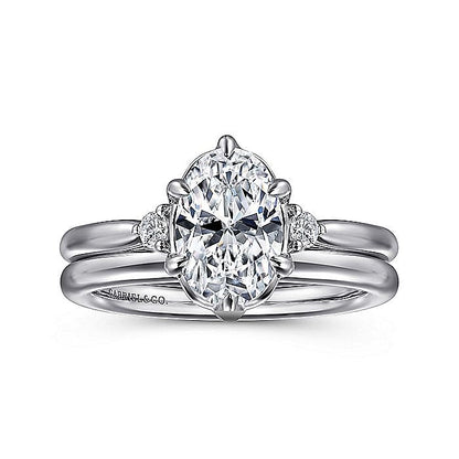 14KW MARQUISE AND ROUND ENGAGEMENT RING