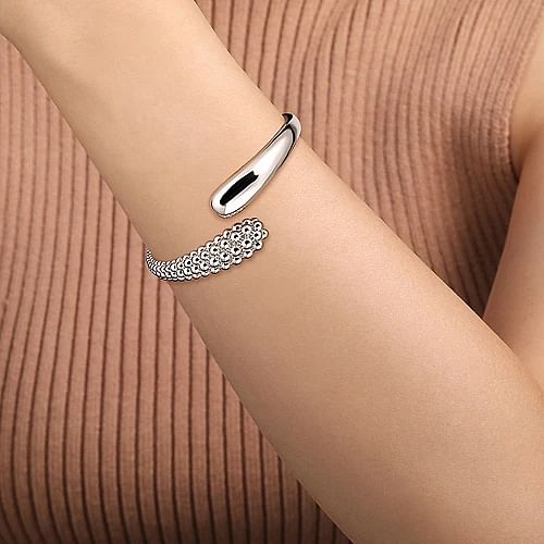 STERLING SILVER PAVE BUJUKAN BYPASS BANGLE