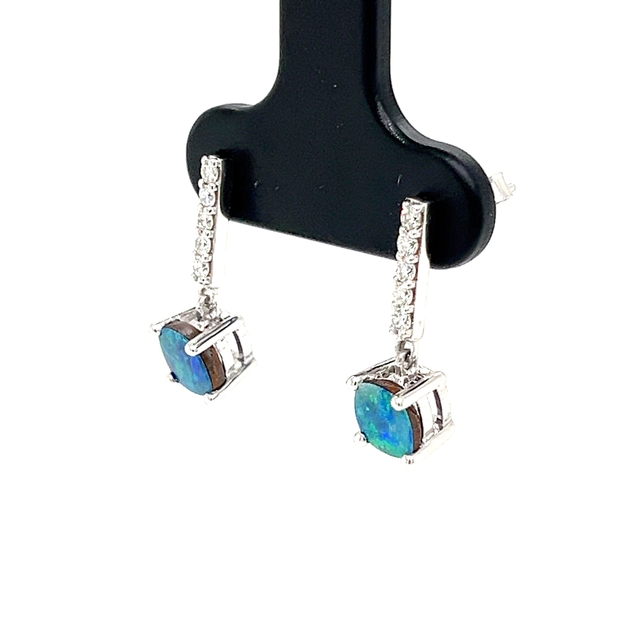 14KW DIA/AUST. OPAL EARRINGS