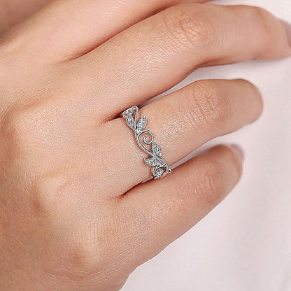 14KW DIAMOND FLORAL RING