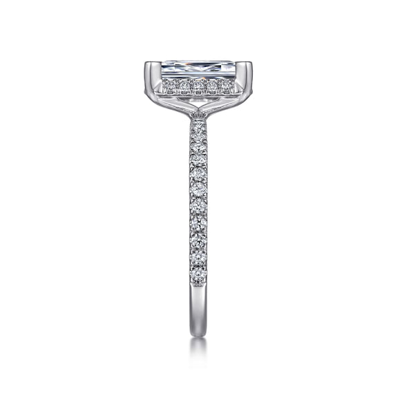 DIAMOND ENGAGEMENT RING