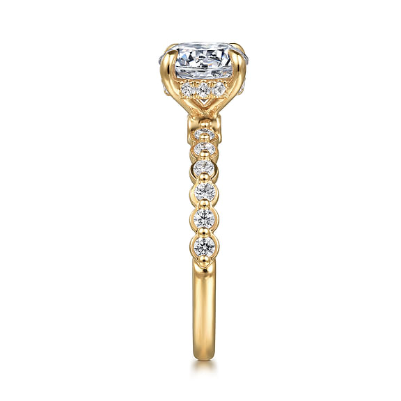 DIAMOND ENGAGEMENT RING