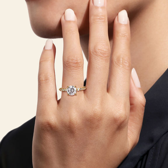 DIAMOND ENGAGEMENT RING