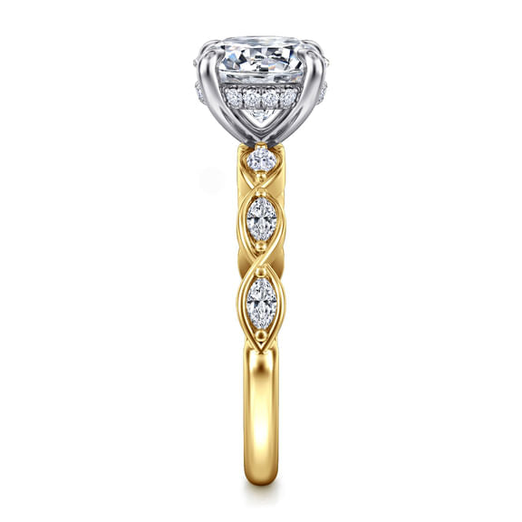 DIAMOND ENGAGEMENT RING
