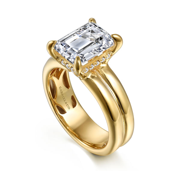 DIAMOND ENGAGEMENT RING